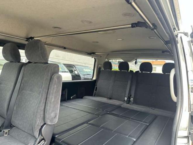 ハイエース2.7 GL ロング ミドルルーフ 4WD　プッシュスタート ETC パワースライドドア 前後ドラレコ 9インチナビ Bカメラ　フルセグTV DVD Bluetooth　フリップダウンモニター ベッドキット ワーク17AW　サブウーファー リアヒーター&クーラー 2700