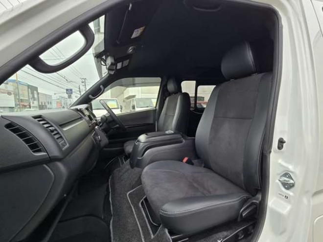ハイエースバン2.8 スーパーGL ダークプライムII ロングボディ ディーゼルターボ 4WD　ESSEX FスポイラーVer3&サイドライナー&リアライナー　ESSEX　フロアマッド　ENCD17インチAW　ヨコハマPARADA17インチ　ハーフレザーシート　プッシュスタート　リアヒーター 2800