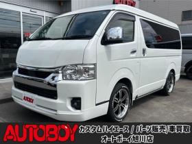 ハイエース　2.7 GL ロング ファインテックツアラー 4WD　プッシュスタート　両側パワースライドドア　オートハイビーム ETC2.0 パノラマミックビュー ディスプレイオーディオ Bカメラ　Bluetooth　フルセグTV リアヒーター&クーラーコントローラー ルーフスピーカー 2700