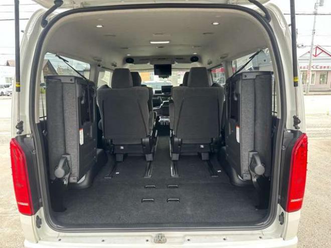 ハイエース2.7 GL ロング ファインテックツアラー 4WD　プッシュスタート　両側パワースライドドア　オートハイビーム ETC2.0 パノラマミックビュー ディスプレイオーディオ Bカメラ　Bluetooth　フルセグTV リアヒーター&クーラーコントローラー ルーフスピーカー 2700