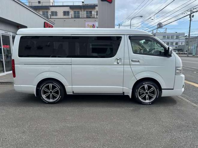 ハイエース2.7 GL ロング ファインテックツアラー 4WD　プッシュスタート　両側パワースライドドア　オートハイビーム ETC2.0 パノラマミックビュー ディスプレイオーディオ Bカメラ　Bluetooth　フルセグTV リアヒーター&クーラーコントローラー ルーフスピーカー 2700