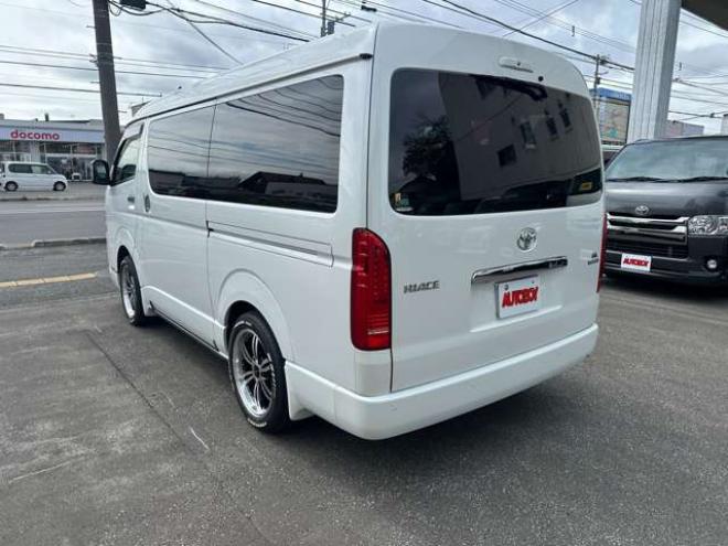 ハイエース2.7 GL ロング ファインテックツアラー 4WD　プッシュスタート　両側パワースライドドア　オートハイビーム ETC2.0 パノラマミックビュー ディスプレイオーディオ Bカメラ　Bluetooth　フルセグTV リアヒーター&クーラーコントローラー ルーフスピーカー 2700