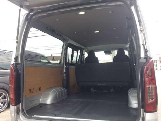 ハイエースバン2.8 DX ロング GLパッケージ ディーゼルターボ 4WD　キーレス　両側スライドドア　415SAFARI丸目キッド　衝突被害軽減システム　車線逸脱防止　横滑り防止装置　パワーヒート　オートマチックハイビーム　Bカメラ　メモリナビ　フルセグTV　　電動格納ミラー 2800