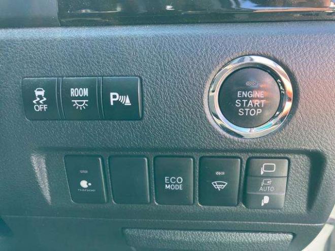 ヴェルファイア2.4 Z ゴールデンアイズII 4WD　 2400