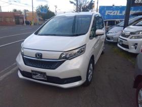 フリード+　ハイブリッドG ホンダセンシング 4WD 4WD 1500 5Dr