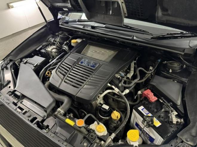 レヴォーグ１．６ＧＴ－Ｓアイサイト　アドバンスドＰＫＧ　禁煙車　衝突軽減アイサイト＆レーダークルーズコントロール　シュナイダー１８インチＡＷ　社外１７ＡＷ＋スタッドレスタイヤ付　ＬＥＤライナー　エンジンスターター　ドライブレコーダー 4WD 1600 5Dr