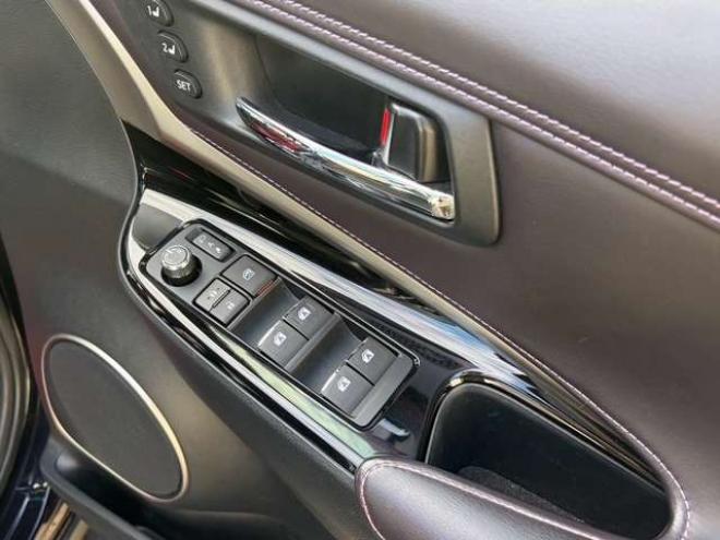 ハリアー2.5 ハイブリッド E-Four プレミアム アドバンストパッケージ スタイルモーヴ 4WD　ハーフレザーシート　全方位モニター　パワーバックドア　シートヒーター 2500