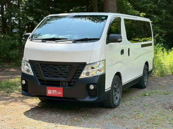 キャラバンNV350 2.5 プレミアムGX ロングボディ ディーゼルターボ 4WD　社外11インチナビ　バックカメラ　エンジンスターター　ETC　ワンオーナー　左側電動スライドドア　社外アルミ　パワーウィンドウ　パワステ　後席モニター　ABS　キーレスエントリー　衝突被害軽減ブレーキ 2500
