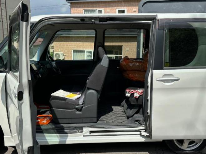 タントカスタム　X  4WD  タイミングチェーン車　バックカメラ　エンジンスターター　ナビテレビ　電動リモコンスライドドア 4WD 660 5Dr