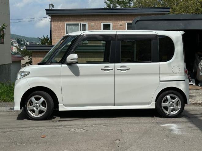 タントカスタム　X  4WD  タイミングチェーン車　バックカメラ　エンジンスターター　ナビテレビ　電動リモコンスライドドア 4WD 660 5Dr