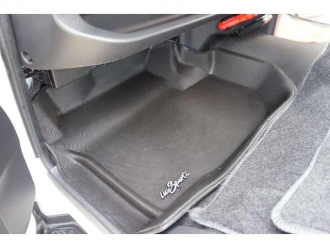ハイエースバン2.7 ダークプライムII マルチロールトランスポーター タイプII ワイド ロング 4WD　ダークプライムII MRTタイプII4WD415COBRA17インチアルミビッグナビ 2700