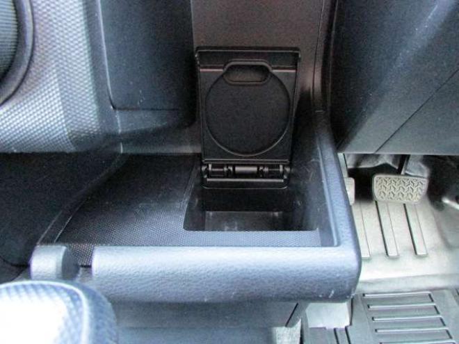 サクシードバン1.5 UL-X 4WD　TRDフロントスポイラー/ダウンサス/コーリン15インチアルミホイール/シートカバープリクラッシュセーフティー/社外ナビ/ワンセグTV/ブルートゥース/オートハイビーム/オートライト 1500