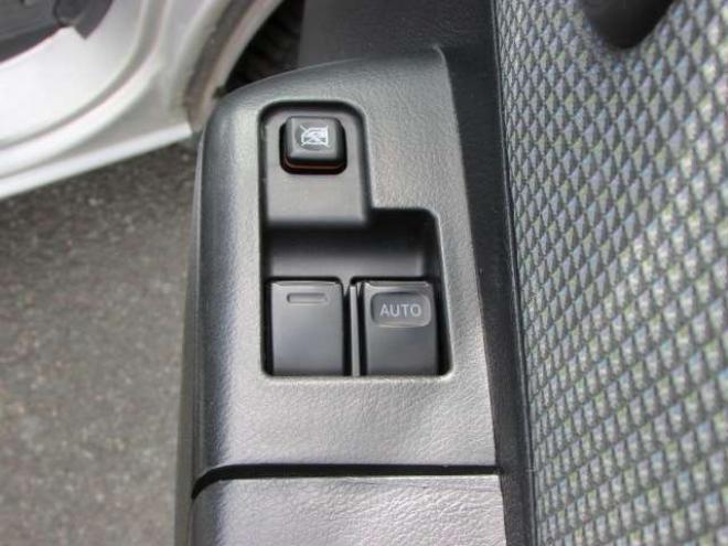 タウンエースバン1.5 GL 4WD　マッドクロス14インチアルミホイール/ジオランダーX-AT/リアヒーター/キーレス/エアコン/ABS/Wエアバッグ/パワーステアリング/パワーウィンドウ 1500