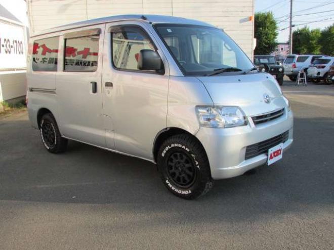 タウンエースバン1.5 GL 4WD　マッドクロス14インチアルミホイール/ジオランダーX-AT/リアヒーター/キーレス/エアコン/ABS/Wエアバッグ/パワーステアリング/パワーウィンドウ 1500