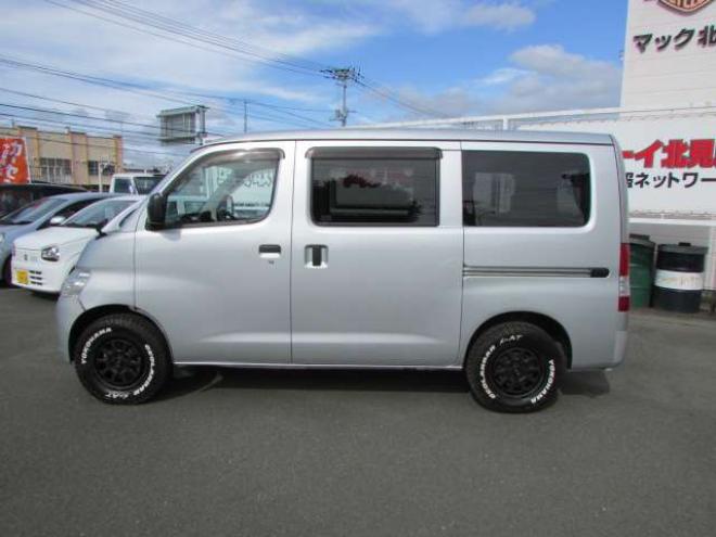 タウンエースバン1.5 GL 4WD　マッドクロス14インチアルミホイール/ジオランダーX-AT/リアヒーター/キーレス/エアコン/ABS/Wエアバッグ/パワーステアリング/パワーウィンドウ 1500