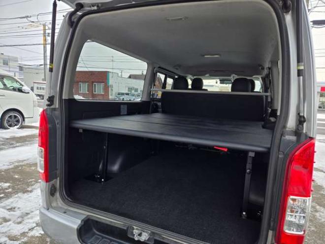 ハイエースバン2.8 スーパーGL ロング ディーゼルターボ 4WD　リアクーラー&ヒーター　プッシュスタート　スマートキー　　ベッドキッド LEDヘッドライト横滑り防止　衝突被害軽減　車線逸脱　トヨタ純正ナビ　フルセグTV　Bluetooth　バックカメラ トヨタ純正リアモニター ETC 2800