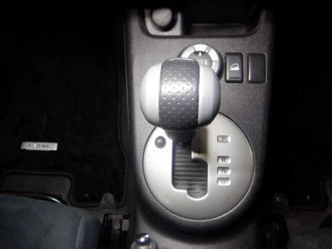 エクストレイル2.0 20GT ディーゼルターボ 4WD　4WD　ナビ　TV　バックカメラ　ETC　クルコン　ルーフレール　HID　フォグランプ　インテリジェントキー　ドアバイザー　寒冷地仕様 2000