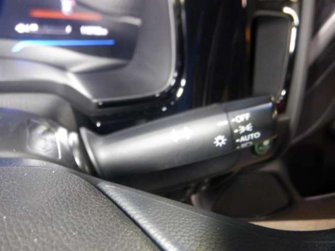 シャトル1.5 ハイブリッド 4WD　本州仕入・ナビ・TV・B/T・Bカメラ・LEDヘッドライト・スマートキー・プッシュスタート・CTBA・ビルトインETC・ワイパーデアイサー・ 1500
