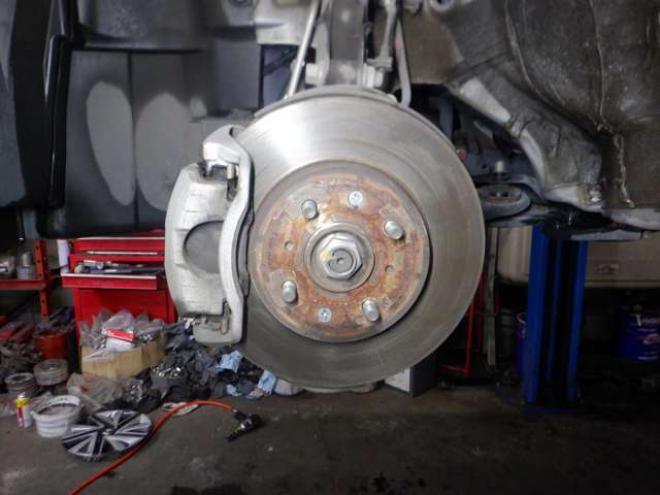 シャトル1.5 ハイブリッド 4WD　本州仕入・ナビ・TV・B/T・Bカメラ・LEDヘッドライト・スマートキー・プッシュスタート・CTBA・ビルトインETC・ワイパーデアイサー・ 1500
