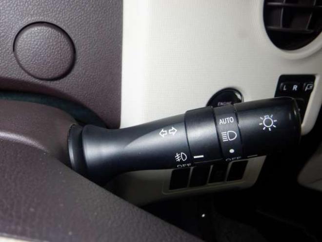 ポルテ1.5 G 4WD　本州仕入　4WD　SDナビ　フルセグTV　B/T　ETC　純正エンスタ　シートヒーター　ワイパーデアイサー　HID　フォグランプ　ドアバイザー　スマートキー　プッシュスタート 1500