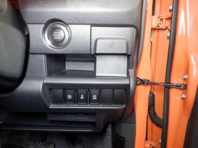 ハスラーG 4WD　本州仕入・後期型・ツートンカラー・ナビ・TV・B/T・リフトアップサス・R/Tタイヤ・衝突軽減・HID・スマートキー・プッシュスタート・ETC 660