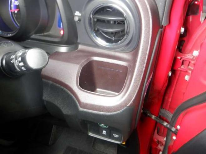 N-ONEプレミアム 4WD　本州仕入・ツートンカラー・スマホ連携ディスプレイオーディオ・B/T・バックカメラ・ETC・アイドリングストップ・フォグランプ・スマートキー・プッシュスタート・HDMI・HID・CTBA・ベンチシート 660