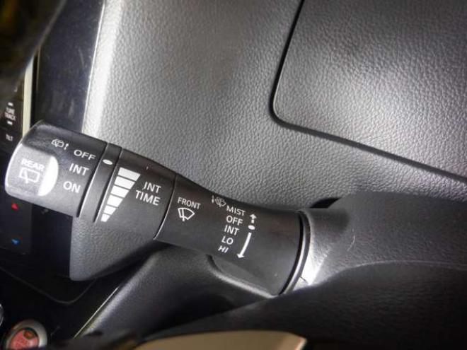 セレナ2.0 ハイウェイスター Vセレクション+Safety 4WD　4WD　本州仕入　後期型　ナビ　TV　Bカメラ　B/T　両側電動　LEDヘッドライト　インテリキー　プッシュスタート　1オーナー 2000