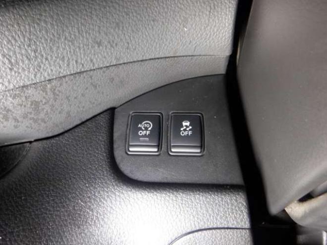 セレナ2.0 ハイウェイスター Vセレクション+Safety 4WD　4WD　本州仕入　後期型　ナビ　TV　Bカメラ　B/T　両側電動　LEDヘッドライト　インテリキー　プッシュスタート　1オーナー 2000