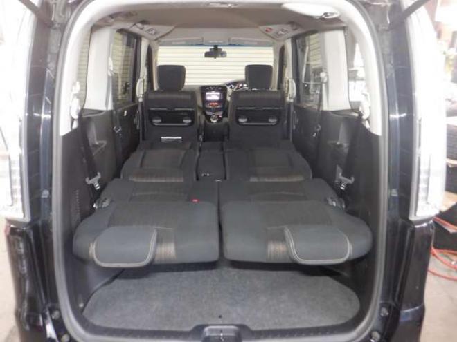 セレナ2.0 ハイウェイスター Vセレクション+Safety 4WD　4WD　本州仕入　後期型　ナビ　TV　Bカメラ　B/T　両側電動　LEDヘッドライト　インテリキー　プッシュスタート　1オーナー 2000