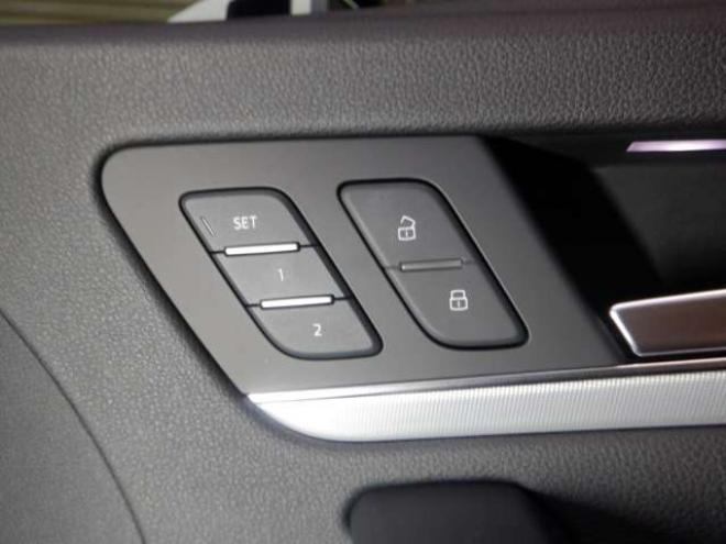 アウディQ5 2.0 TFSI クワトロ スポーツ ラグジュアリーパッケージ 4WD　本州仕入・Sライン・エクステリアパッケージ・ナビ・TV・B/T・全方位カメラ・革シート・電動シート・電動リアゲート・シートヒーター・LEDヘッドライト・バーチャルコックピット・ETC・ACC・ルーフレール 2000