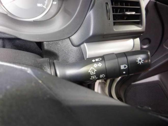 インプレッサスポーツ 1.6 i-L 4WD　ナビ・TV・B/T・Bカメラ・アイドリングストップ・スマートキー・プッシュスタート・HID・ヘッドライトウォッシャー・ETC・フォグランプ・オートエアコン・ドアバイザー・DVD再生 1600