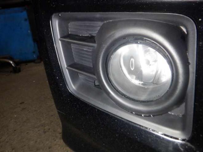 N-BOXカスタムG ターボパッケージ 4WD　ナビ・TV・Bカメラ・ETC・両側電動・クルコン・ターボ・HID・ETC・スマートキー・プッシュスタート・オートライト・オートエアコン・パドルシフト・ベンチレーション・フォグランプ・ 660