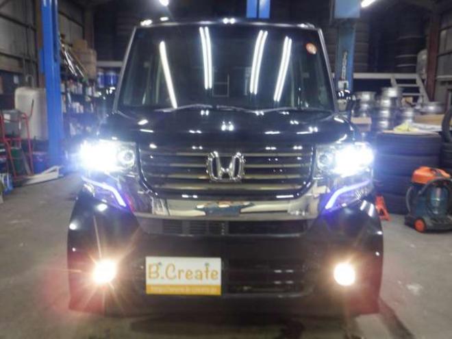 N-BOXカスタムG ターボパッケージ 4WD　ナビ・TV・Bカメラ・ETC・両側電動・クルコン・ターボ・HID・ETC・スマートキー・プッシュスタート・オートライト・オートエアコン・パドルシフト・ベンチレーション・フォグランプ・ 660