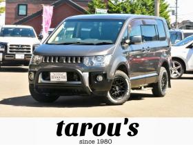 デリカ　D:5　Dパワーパッケージ　4WD　Ｆグリルラプターペイント　新品タイヤ／アルミ　新品フロントガード　シートカバー　ステップ付　社外ナビ／ＴＶ／バックカメラ　マッドフラップ