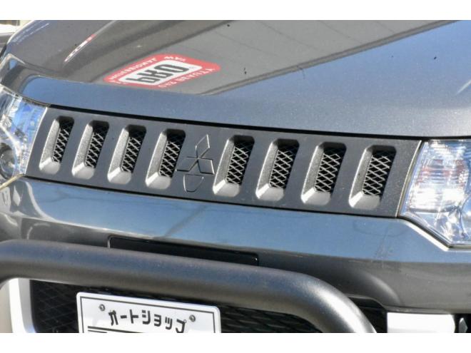 デリカD:5　Dパワーパッケージ　4WD　Ｆグリルラプターペイント　新品タイヤ／アルミ　新品フロントガード　シートカバー　ステップ付　社外ナビ／ＴＶ／バックカメラ　マッドフラップ