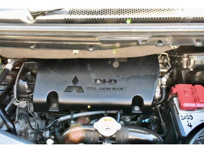 デリカD:5　Dパワーパッケージ　4WD　Ｆグリルラプターペイント　新品タイヤ／アルミ　新品フロントガード　シートカバー　ステップ付　社外ナビ／ＴＶ／バックカメラ　マッドフラップ