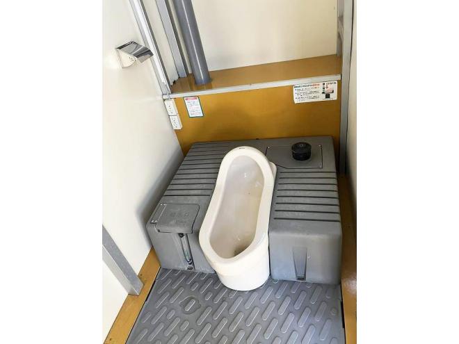 仮設トイレプレハブ　中古　ツイントイレ　