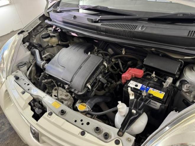 パッソ１．０Ｘ　クツロギ　禁煙車　寒冷地仕様　ベンチシート　スマートキー　ＫＥＮＷＯＯＤドライブレコーダー　社外１４インチＡＷ　社外１３ＡＷ＋スタッドレスタイヤ付　フロントガラス熱線　純正ドアバイザー　タイミングチェーン車 4WD 1000 5Dr