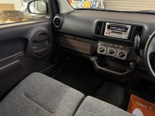 パッソ１．０Ｘ　クツロギ　禁煙車　寒冷地仕様　ベンチシート　スマートキー　ＫＥＮＷＯＯＤドライブレコーダー　社外１４インチＡＷ　社外１３ＡＷ＋スタッドレスタイヤ付　フロントガラス熱線　純正ドアバイザー　タイミングチェーン車 4WD 1000 5Dr