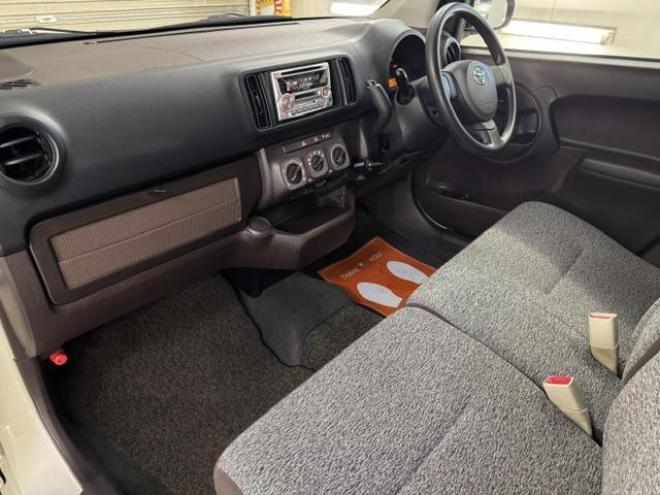 パッソ１．０Ｘ　クツロギ　禁煙車　寒冷地仕様　ベンチシート　スマートキー　ＫＥＮＷＯＯＤドライブレコーダー　社外１４インチＡＷ　社外１３ＡＷ＋スタッドレスタイヤ付　フロントガラス熱線　純正ドアバイザー　タイミングチェーン車 4WD 1000 5Dr