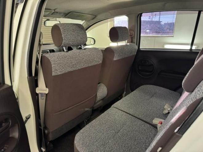 パッソ１．０Ｘ　クツロギ　禁煙車　寒冷地仕様　ベンチシート　スマートキー　ＫＥＮＷＯＯＤドライブレコーダー　社外１４インチＡＷ　社外１３ＡＷ＋スタッドレスタイヤ付　フロントガラス熱線　純正ドアバイザー　タイミングチェーン車 4WD 1000 5Dr