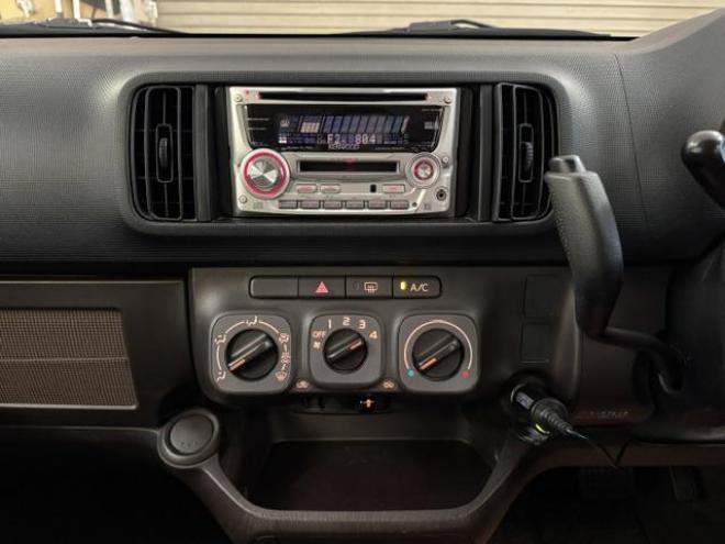 パッソ１．０Ｘ　クツロギ　禁煙車　寒冷地仕様　ベンチシート　スマートキー　ＫＥＮＷＯＯＤドライブレコーダー　社外１４インチＡＷ　社外１３ＡＷ＋スタッドレスタイヤ付　フロントガラス熱線　純正ドアバイザー　タイミングチェーン車 4WD 1000 5Dr