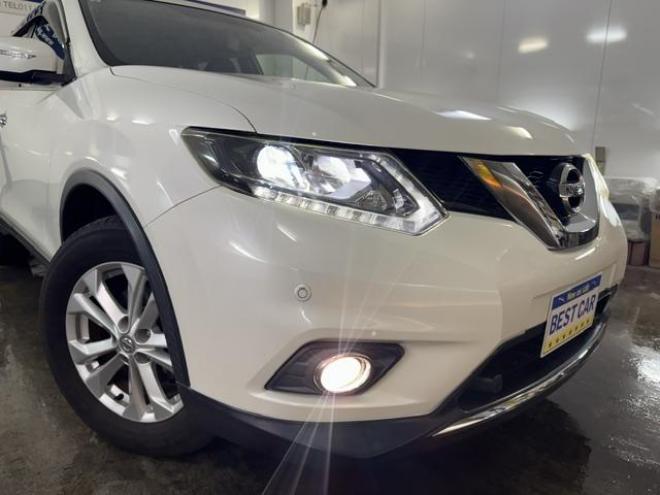 エクストレイル２０Ｘ　エマージェンシーブレーキＰＫＧ　本州仕入　寒冷地仕様　禁煙車　パワートランク　純正ＬＥＤヘッドライト　純正１７インチＡＷ　社外１７ＡＷ＋スタッドレスタイヤ付　純正ナビ　地デジ　Ｂｌｕｅｔｏｏｔｈ　バックカメラ　エンジンスターター 4WD 2000 5Dr