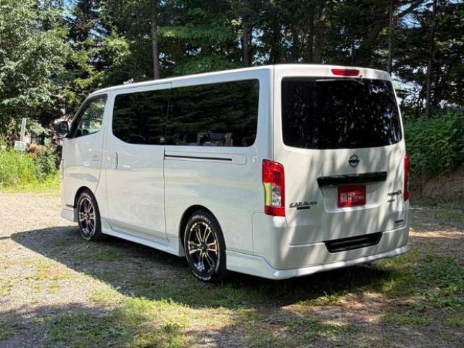 キャラバンNV350 2.5 プレミアムGX アーバンクロム ロングボディ ディーゼルターボ 4WD　ワンオーナー車オーテックエアロ　ローダウン社外ナビBカメラ地デジ　ブラインドモニター　エンジンスターター　社外17インチ 2500
