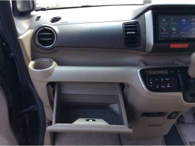 N-BOXG ターボパッケージ 4WD　パワスラ　スマートキー　クルーズコントロール　ドラレコ　バックカメラ　メモリーナビ　電動格納ミラー　オートライト　横滑り防止　アイドリングストップ　パナソニックフルセグTV　メモリナビ　Bluetooth ETC 660