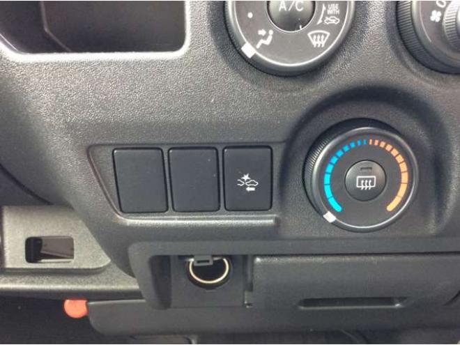 ハイエースバン2.8 DX ロング GLパッケージ ディーゼルターボ 4WD　キーレス　両側スライドドア　415SAFARI丸目キッド　衝突被害軽減システム　車線逸脱防止　横滑り防止装置　パワーヒート　オートマチックハイビーム　バックカメラ　メモリナビ　フルセグTV　　電動格納ミラー 2800
