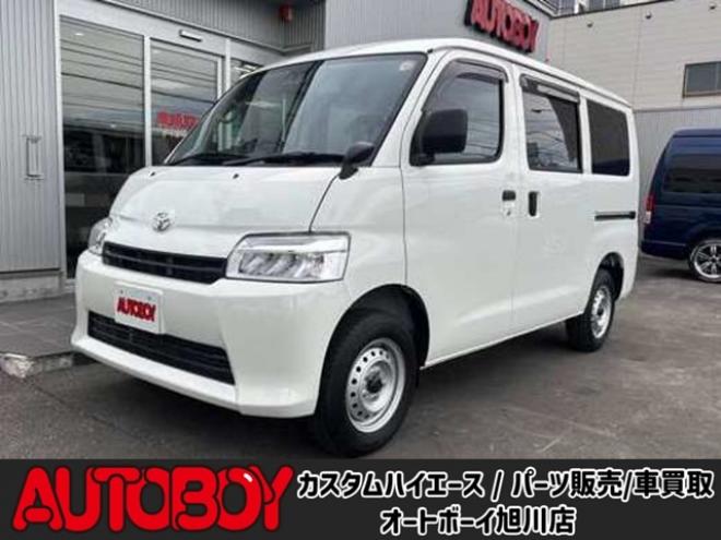 タウンエースバン1.5 GL 4WD　登録済未使用車 LEDヘッドライト アイドリングストップ リアクーラー　コーナーセンサー 横滑り防止 スマートアシスト ヘッドライトリベライザー リアフォグ　オートヘッドライト ディスプレイオーディオ 4WD 登録済未使用車 1500
