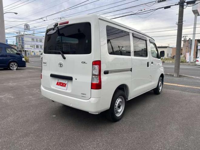 タウンエースバン1.5 GL 4WD　登録済未使用車 LEDヘッドライト アイドリングストップ リアクーラー　コーナーセンサー 横滑り防止 スマートアシスト ヘッドライトリベライザー リアフォグ　オートヘッドライト ディスプレイオーディオ 4WD 登録済未使用車 1500