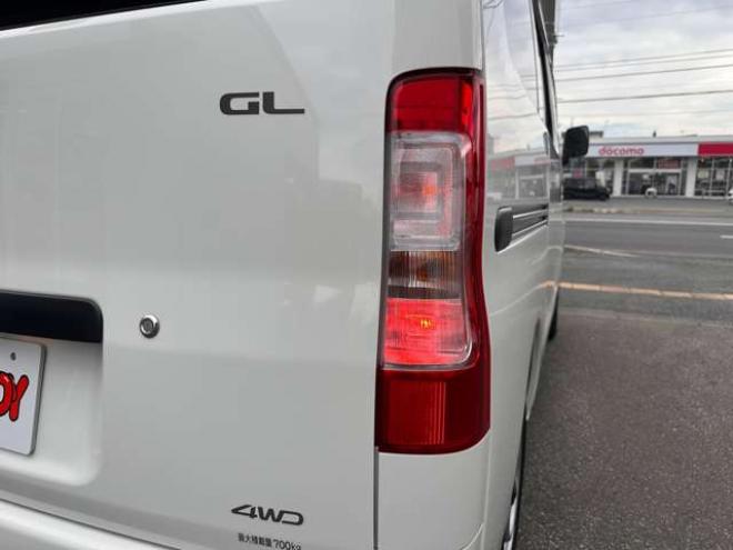 タウンエースバン1.5 GL 4WD　登録済未使用車 LEDヘッドライト アイドリングストップ リアクーラー　コーナーセンサー 横滑り防止 スマートアシスト ヘッドライトリベライザー リアフォグ　オートヘッドライト ディスプレイオーディオ 4WD 登録済未使用車 1500