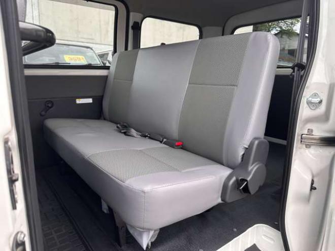 タウンエースバン1.5 GL 4WD　登録済未使用車 LEDヘッドライト アイドリングストップ リアクーラー　コーナーセンサー 横滑り防止 スマートアシスト ヘッドライトリベライザー リアフォグ　オートヘッドライト ディスプレイオーディオ 4WD 登録済未使用車 1500